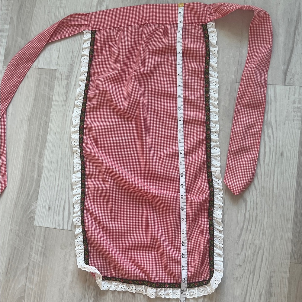 Vintage handmade Gingham red & white checkered Apron with Lace and rose trim